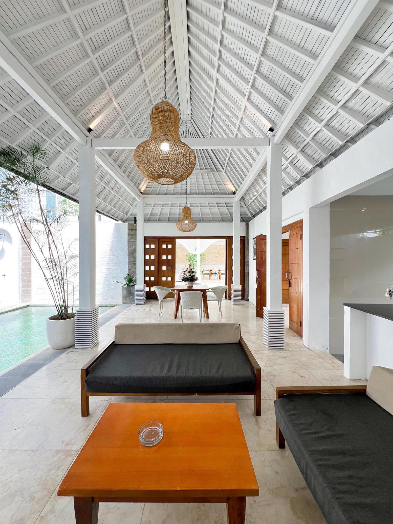 Apple Villas & Apartments Kerobokan Buitenkant foto
